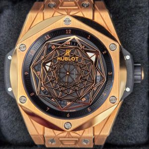 Hublot Big Bang Sang Bleu King Gold Big Limited Edition of 100