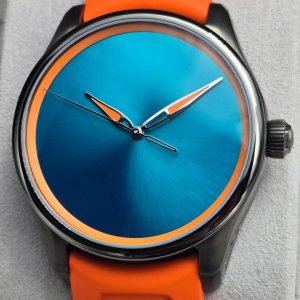 H.Moser & Cie. Pioneer Centre Seconds Spiced Aqua BRAND NEW 06/2026